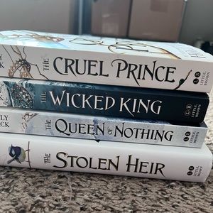 👑 Cruel prince series 👑